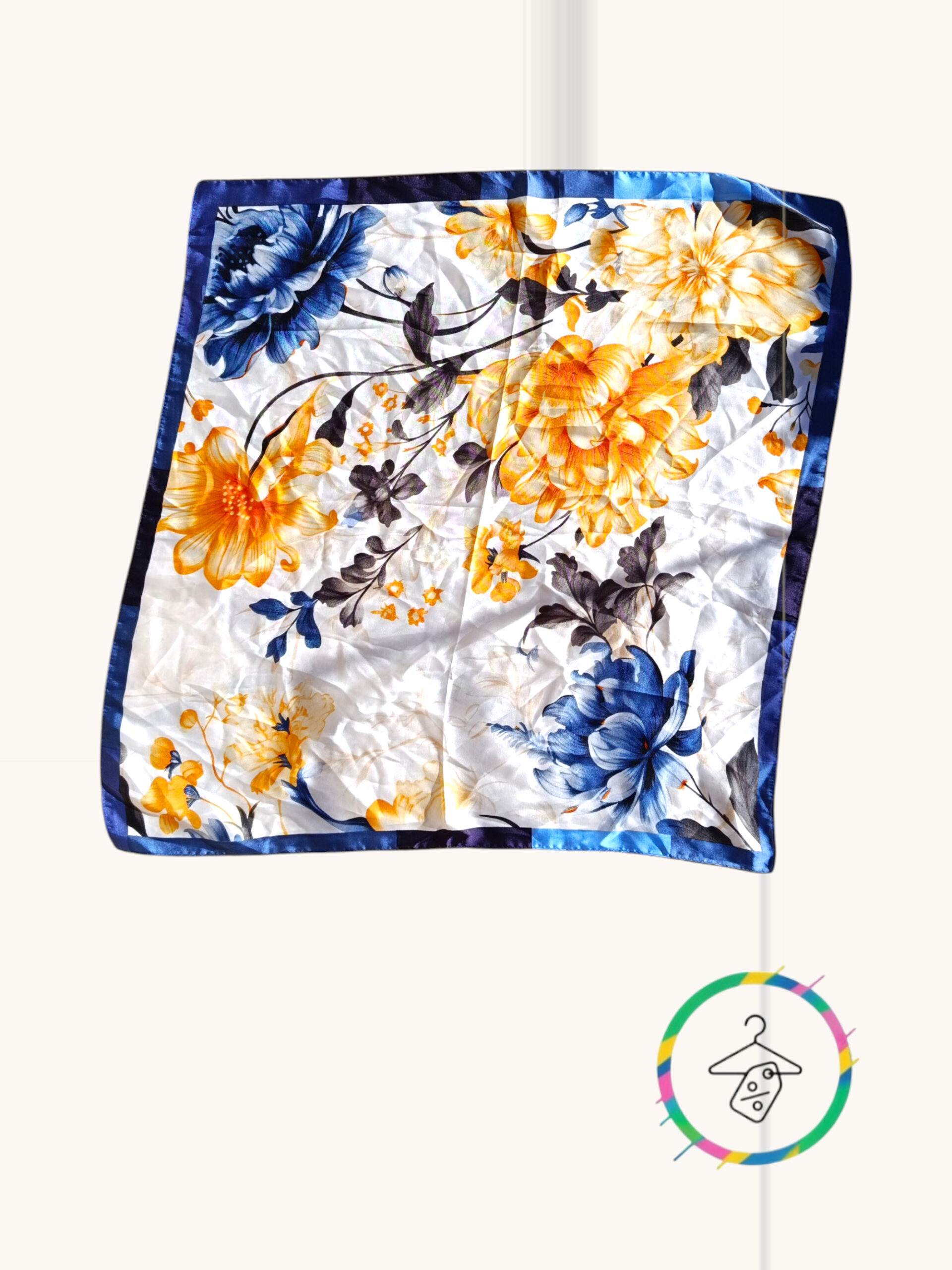 🌸 Foulard carré 65 cm – Effet soie, chic & lumineux 🌸 A1575
