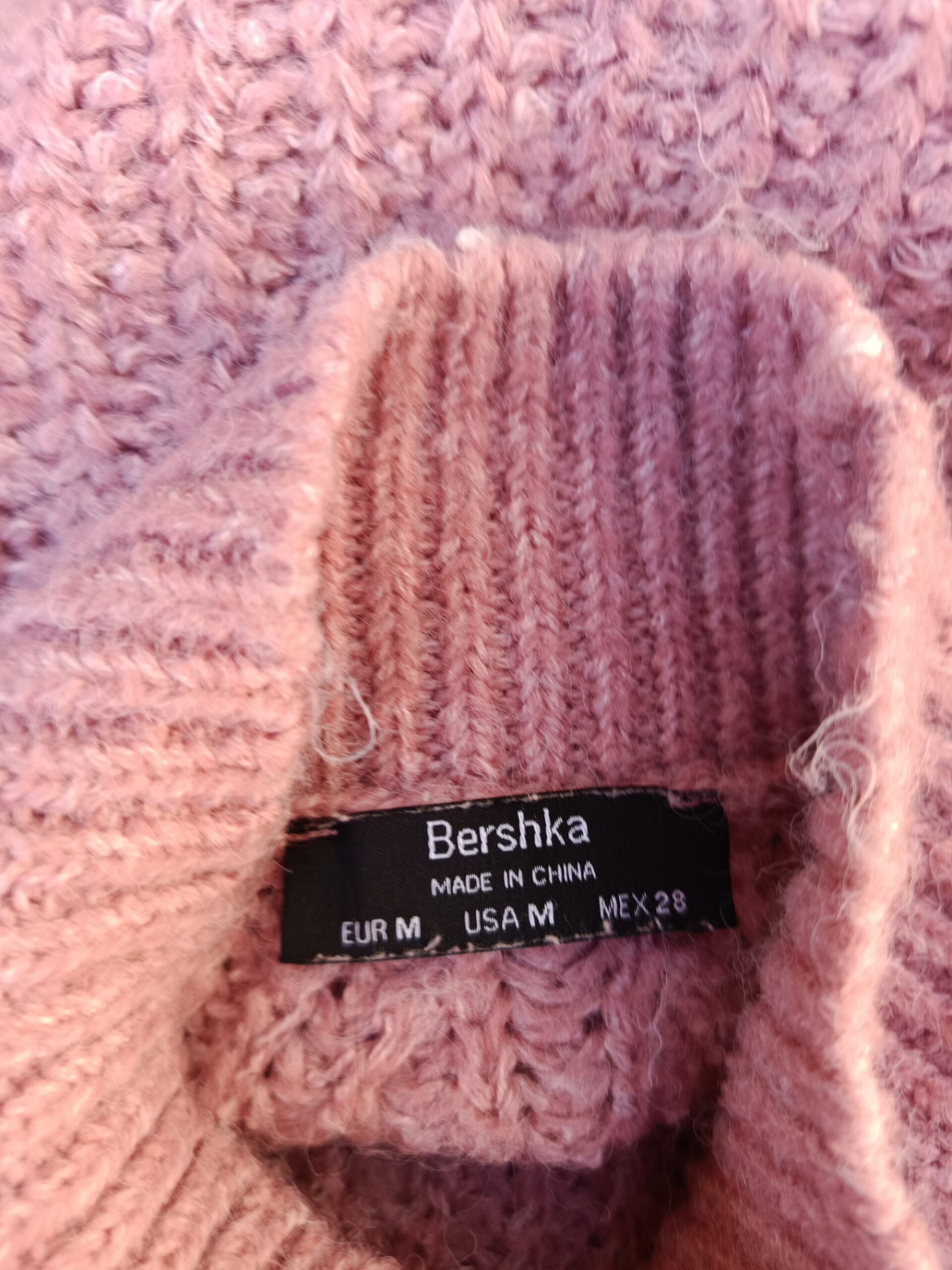Pull court Bershka rose – Taille M | Doux & tendance A1701 – Image 2